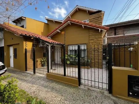 Casa 7 ambientes en venta en Martínez