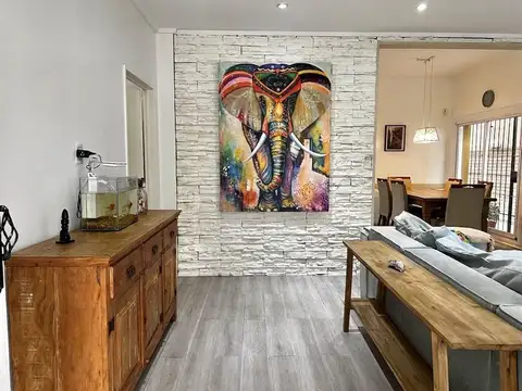Depto Tipo Casa en Venta de 7 ambientes
