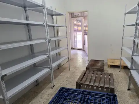 Juan B. Justo 6745: SE ALQUILA LOCAL A LA CALLE