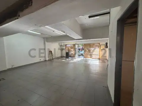 Antezana 100, Piso 0