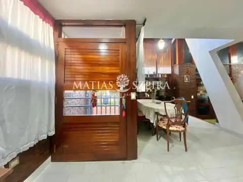 Casa 4 ambientes con 3 baños