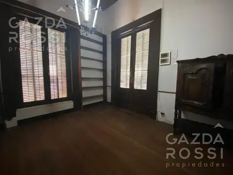 Casa en alquiler en Adrogue