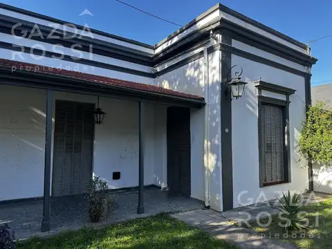 Casa en alquiler en Adrogue *SOLO APTO PROFESIONAL*