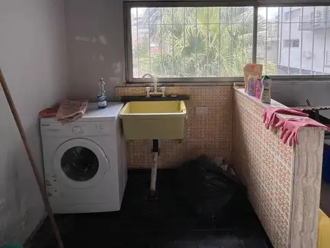 Depto Tipo Casa en Venta de 4 ambientes