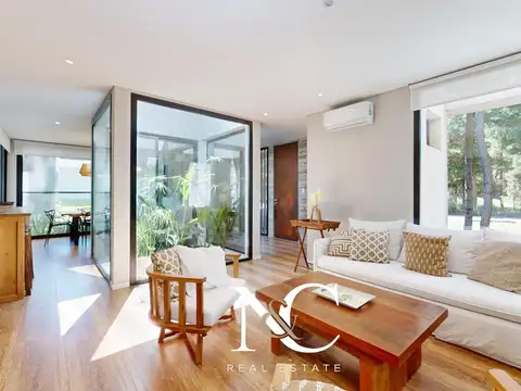 Casa en alquiler en Costa Esmeralda 4 ambientes