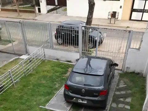 Depto Tipo Casa en Alquiler de 3 ambientes