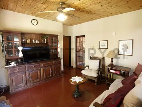 Casa en Venta en Manuel B Gonnet, USD 190.000