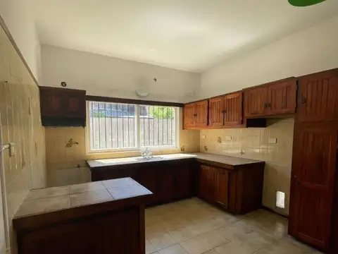 Casa 2 ambientes con 1 baño