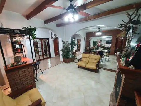 Casa en Venta en Flores Norte, USD 360.000