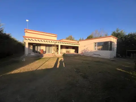 Casa en Venta con 1 cochera