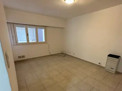 Buen Edificio " Reciclado a Nuevo"