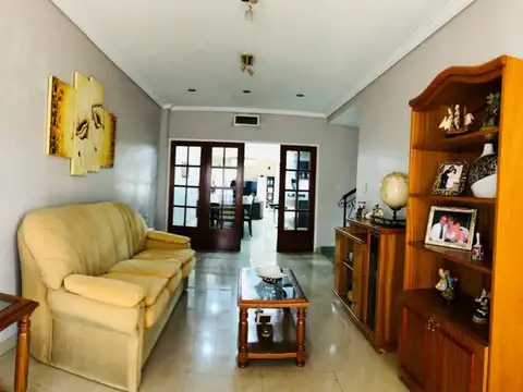 Casa en Venta en Mataderos, USD 430.000
