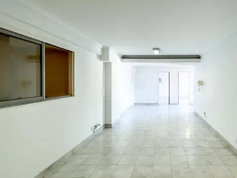 Av Santa Fe  al 1400 Entre Piran y Saenz Valiente