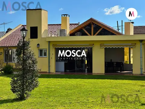VENDO HERMOSO CHALET EN Moreno