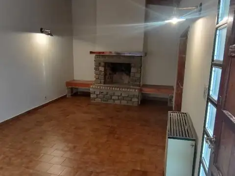 Casa en Venta en General Roca, USD 150.000