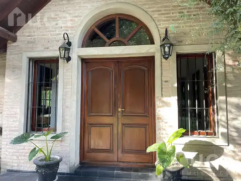 ALQ TEMP Agosto a Octubre | Confortable Casa con Jardin y Pileta en Barrio Altavista