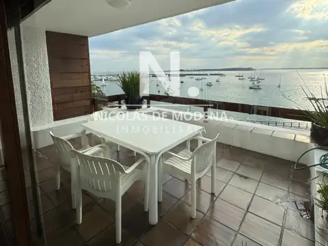 Departamento en Venta de 4 ambientes