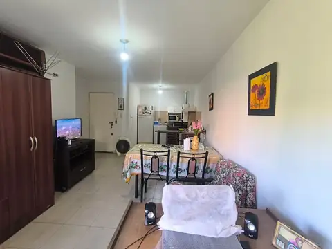 Juan A. Sarachaga 100