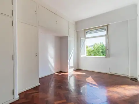 VENTA MONOAMBIENTE RETIRO DIVISIBLE LUMINOSO RACIONALISTA