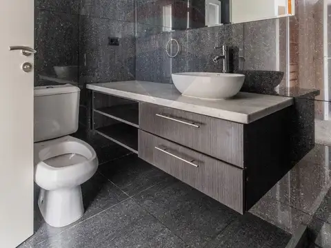 Departamento en Alquiler con 1 cocheras