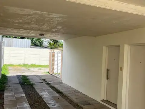 CASA/DUPLEX EN VENTA