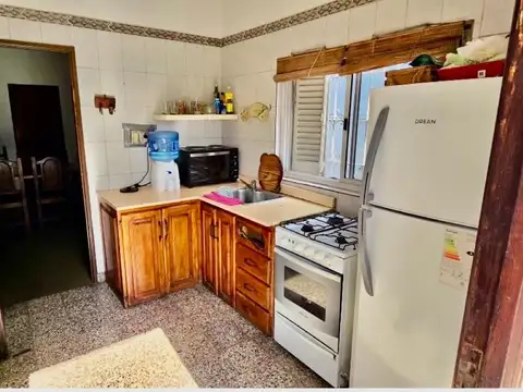 Casa 4 ambientes con 1 baño
