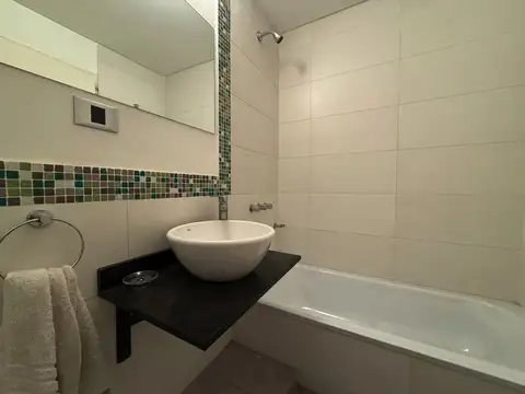 Oficina en Alquiler al Norte