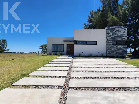 CASA EN VENTA -  LA VICTORIA POLO CLUB