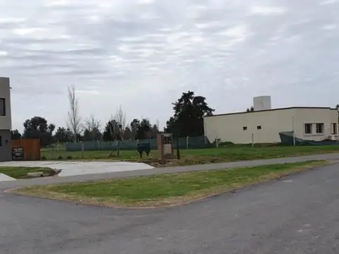 Barrio "mirabosques 1", Lote 100
