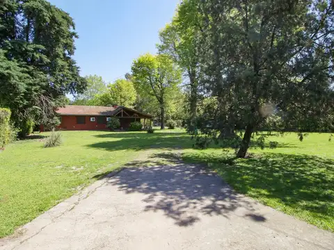 VENTA CASA QUINTA 5 AMB CON PILETA