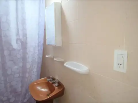 calle 44 1400, Piso UF