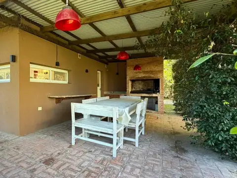 Casa en Venta en Barrio Residencial 1, USD 190.000
