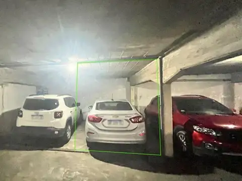 Cochera a la venta España 1633