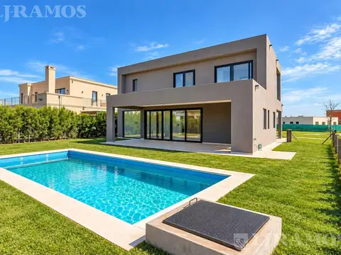 Casa A ESTRENAR Riberas Lote Interno con Pileta excelente calidad PG A