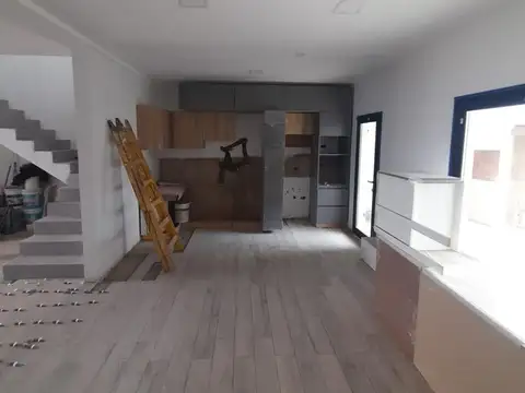 Casa Venta Duplex de 3 Dormitorios 3 Baños con asador