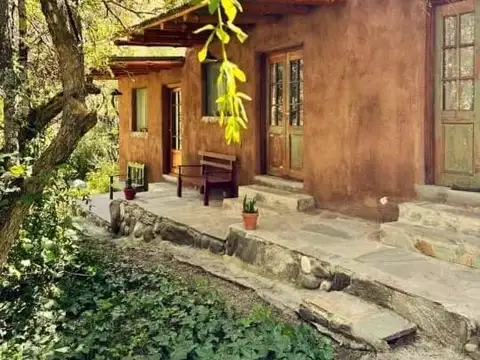 Hermosa Posada en venta , Los Molles ,Villa de las Rosas