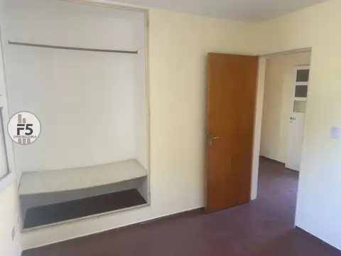 la rioja 2400 , Piso 0