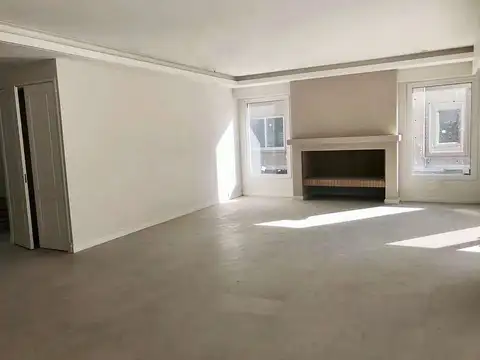 Casa 9 ambientes con 5 baños