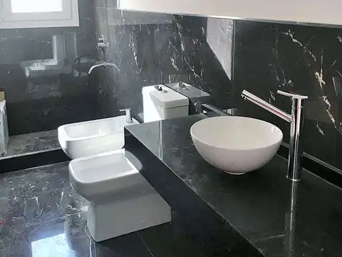 Residencia con preciosa vistas al Golf y Spa-Miralagos Club de Campo.