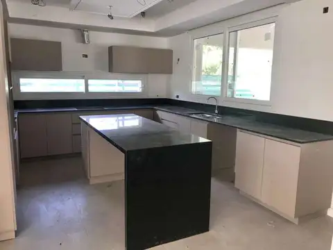 Casa en Alquiler A Estrenar