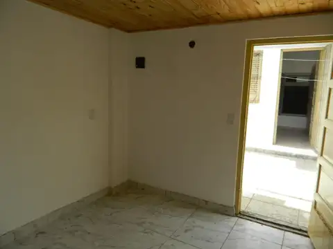 Depto Tipo Casa 5 ambientes con 1 baño