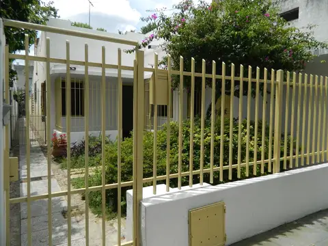 Depto Tipo Casa en Venta con 1 cocheras