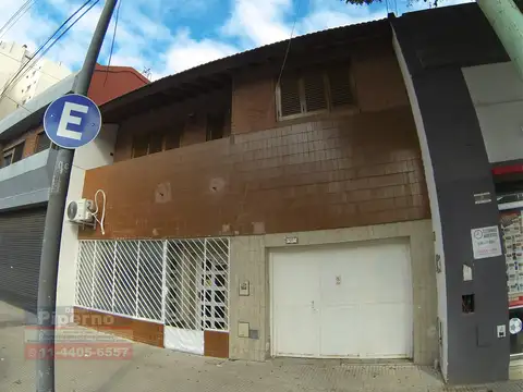 VENTA CON RENTA - LOCAL - VIVIENDA - GARAJE O SEGUNDO LOCAL C/ BAÑO Y OFICINA VIVIENDA 2 AMB - BALCÓN - BAÑO -TZA