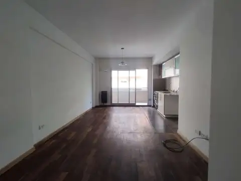 Departamento en Alquiler en Urquiza R, $ 450.000