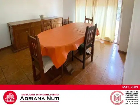 Casa en Venta con 1 cochera