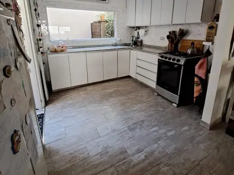 Depto Tipo Casa en Venta en Parque Chacabuco, USD 145.000