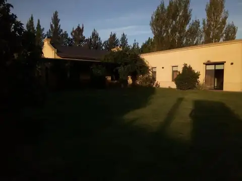 Casa en Alquiler de 4 dormitorios