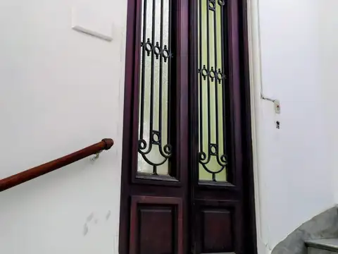 Depto Tipo Casa en Venta al Este
