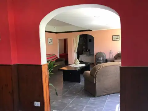 Quinta en Venta con 2 cocheras