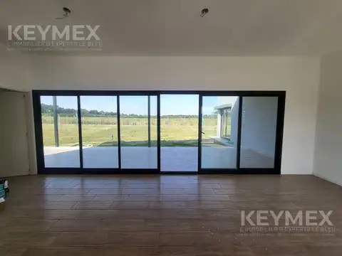 Casa en Alquiler de 3 dormitorios
